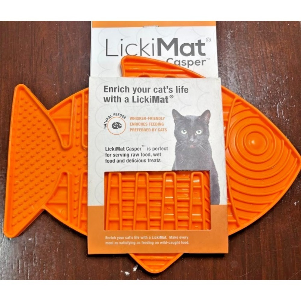 LickiMat Casper, Fish-Shaped Cat Slow Feeders Lick‎ Mat Boredom Anxiety Reduce
